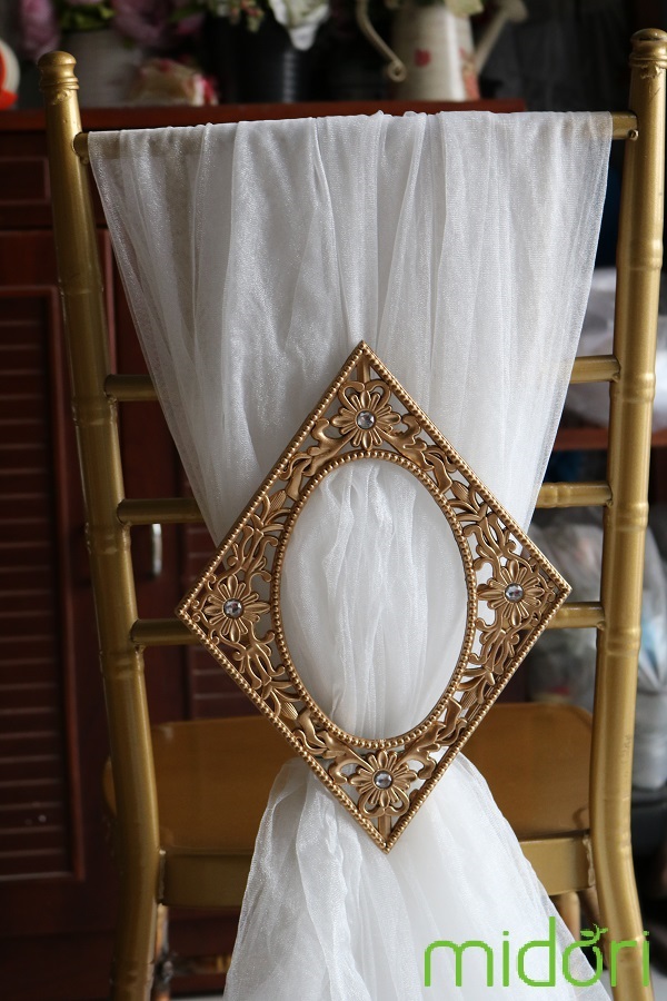 Khung trang trí nơ ghế hình thoi - Vàng nhạt
