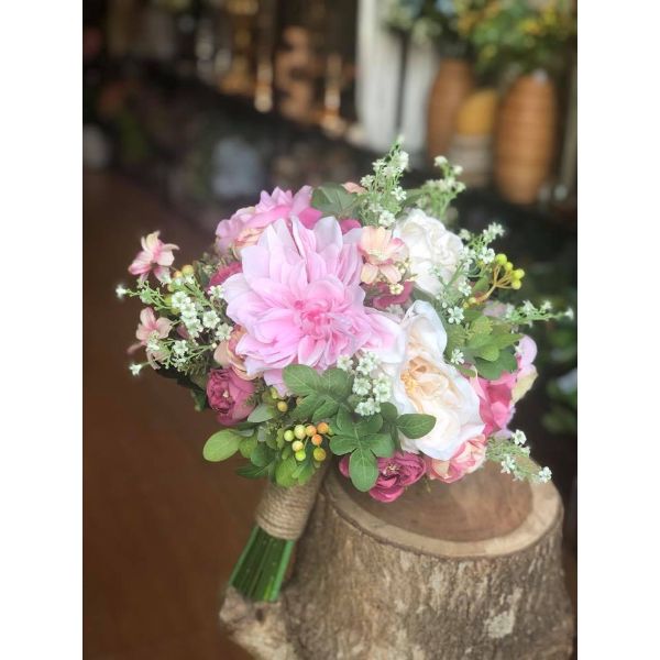Bó hoa cưới sao phấn