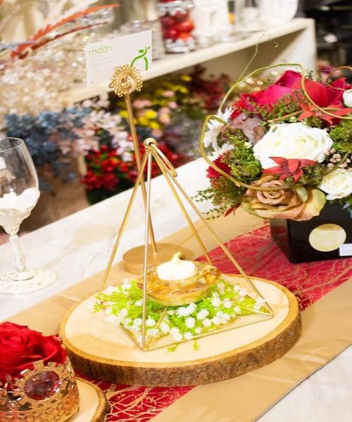Trang trí tiệc kết hợp đèn led-hoa vải và phụ kiện cao cấp - Ảnh 10